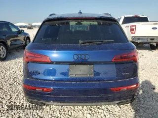2025 Audi Q5 S line Premium z VIN WA1GAAFY3S2015351, wystawiony jako Copart lot #49959865 z przebiegiem 1249 mil mil oraz Szkody całkowita. Historia ofert i sprzedaży dostępna na DreamBid. Obrazek 6.