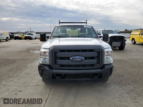 2013 Ford F-250 XL with VIN 1FTBF2A66DEB91888, listed as a Copart auction lot 44631815 with 276,539 mi miles and Clean title. Bid and sale history available at DreamBid. Image 5.