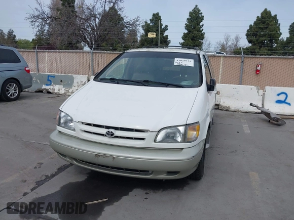 1998 Toyota Sienna LE с VIN 4T3ZF13C9WU088651, выставлен на аукционе IAAI как лот 41820184 с пробегом 172 808 миль миль и . История ставок и продаж доступна на DreamBid. Изображение 6.