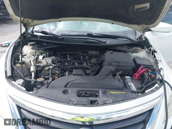 2015 Nissan Altima 2.5 S with VIN 1N4AL3AP5FC297935, listed as a IAAI auction lot 41963576 with 225,230 mi miles. Bid and sale history available at carsss.com. Image 10.