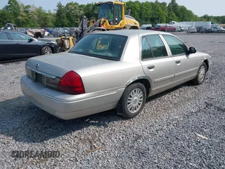 2008 Mercury Grand Marquis LS z VIN 2MEHM75V18X615138, wystawiony jako IAAI lot #42404567 z przebiegiem 156 502 mil mil oraz . Historia ofert i sprzedaży dostępna na DreamBid. Obrazek 4.