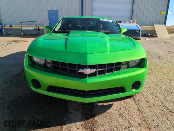 2011 Chevrolet Camaro 2LS z VIN 2G1FA1ED3B9131661, wystawiony jako Copart lot #54277835 z przebiegiem 107 954 mil mil oraz Szkoda całkowita • Salvage title. Historia ofert i sprzedaży dostępna na DreamBid. Obrazek 5.