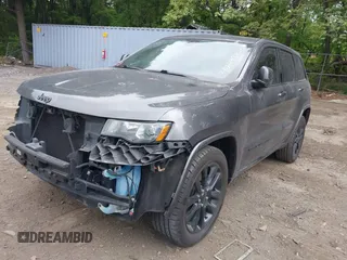 2018 Jeep Grand Cherokee Altitude z VIN 1C4RJEAG1JC344711, wystawiony jako IAAI lot #42293825 z przebiegiem 99 946 mil mil oraz . Historia ofert i sprzedaży dostępna na DreamBid. Obrazek 18.