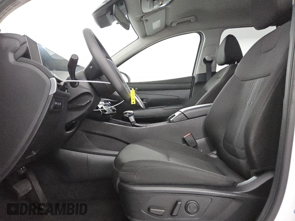 2025 Hyundai Tucson SEL with VIN 5NMJB3DE2SH470037, listed as a Copart auction lot 53915985 with 13,836 mi miles and Clean Title. Bid and sale history available at DreamBid. Image 7.