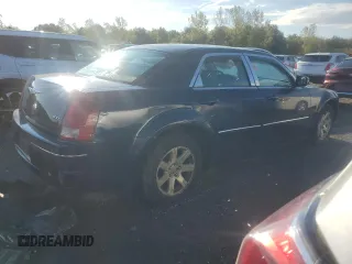 2006 Chrysler 300 Touring with VIN 2C3KA53G86H133402, listed as a Copart auction lot 74457064 with 198,734 mi miles and Clean Title. Bid and sale history available at carsss.com. Image 3.