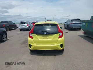 2015 Honda Fit LX z VIN 3HGGK5H58FM768970, wystawiony jako IAAI lot #42760686 z przebiegiem 89 531 mil mil oraz . Historia ofert i sprzedaży dostępna na DreamBid. Obrazek 16.