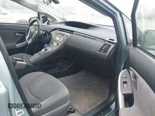 2012 Toyota Prius z VIN JTDKN3DP9C3029745, wystawiony jako IAAI lot #42480031 z przebiegiem 220 754 mil mil oraz . Historia ofert i sprzedaży dostępna na DreamBid. Obrazek 5.