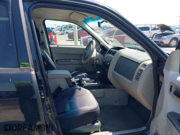 2008 Ford Escape XLS с VIN 1FMCU02Z58KA97818, выставлен на аукционе IAAI как лот 41970917 с пробегом 123 397 миль миль и . История ставок и продаж доступна на DreamBid. Изображение 5.
