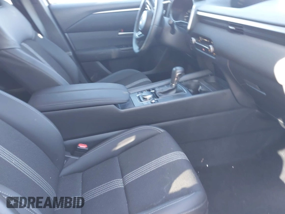2024 Mazda CX-50 S Select with VIN 7MMVABAMXRN238079, listed as a IAAI auction lot 41563281 with 5,576 mi miles and . Bid and sale history available at DreamBid. Image 5.