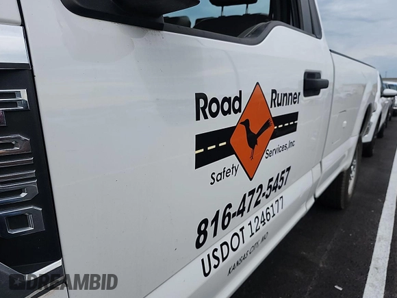 2017 Ford F-250 XL with VIN 1FTBF2A68HEE82088, listed as a IAAI auction lot 42731371 with 144,889 mi miles and . Bid and sale history available at DreamBid. Image 31.