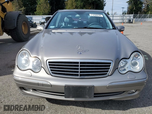 2003 Mercedes-Benz C 320 with VIN WDBRF64J53F440632, listed as a Copart auction lot 71250234 with 112,845 mi miles and Salvage Title. Bid and sale history available at DreamBid. Image 5.
