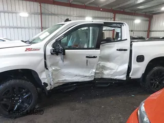 2022 Chevrolet Silverado 1500 LT Trail Boss with VIN 1GCPYFEL9NZ166646, listed as a IAAI auction lot 41744206 with 45,803 mi miles and . Bid and sale history available at DreamBid. Image 6.