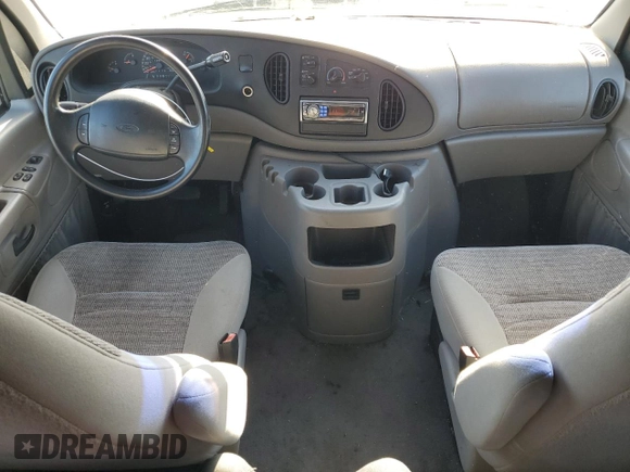 2000 Ford Econoline Passenger XL with VIN 1FBSS31L5YHA97193, listed as a Copart auction lot 49145725 with 134,790 mi miles and Salvage Title. Bid and sale history available at DreamBid. Image 8.