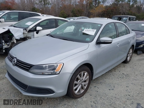 2013 Volkswagen Jetta Sedan SE with VIN 3VWDP7AJ3DM211027, listed as a IAAI auction lot 41849198 with 125,624 mi miles. Bid and sale history available at carsss.com. Image 18.