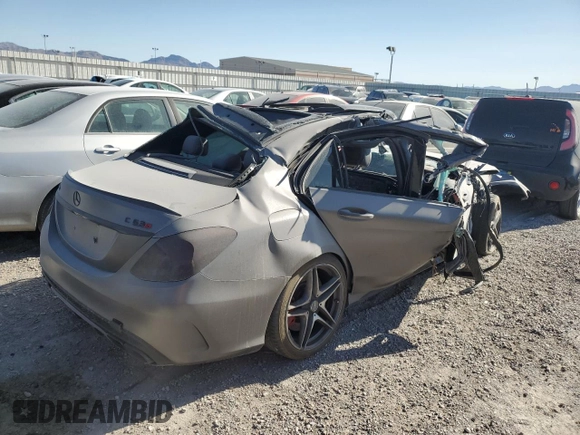 2016 Mercedes-Benz C 63 S AMG с VIN 55SWF8HB1GU102575, выставлен на аукционе Copart как лот 45779325 с пробегом Не указан миль и Списание • Salvage title. История ставок и продаж доступна на DreamBid. Изображение 3.