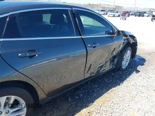 2018 Chevrolet Malibu LT with VIN 1G1ZD5ST3JF103582, listed as a IAAI auction lot 41789315 with 160,266 mi miles. Bid and sale history available at carsss.com. Image 17.