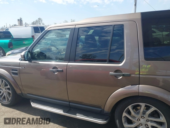 2016 Land Rover LR4 HSE with VIN SALAG2V67GA794744, listed as a IAAI auction lot 41702179 with 127,765 mi miles and . Bid and sale history available at DreamBid. Image 14.