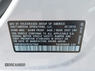 2014 Volkswagen Passat SEL Premium z VIN 1VWCN7A37EC077905, wystawiony jako IAAI lot #42421674 z przebiegiem 83 889 mil mil oraz . Historia ofert i sprzedaży dostępna na DreamBid. Obrazek 9.