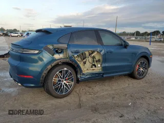 2024 Porsche Cayenne S with VIN WP1BL2AY5RDA62305, listed as a Copart auction lot 74182824 with 1,137 mi miles and Salvage title. Bid and sale history available at DreamBid. Image 3.