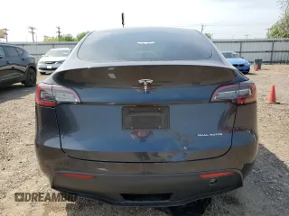 2024 Tesla Model Y Long Range z VIN 7SAYGDEE3RA234223, wystawiony jako Copart lot #51784185 z przebiegiem 24 257 mil mil oraz Szkoda całkowita • Salvage title. Historia ofert i sprzedaży dostępna na DreamBid. Obrazek 6.