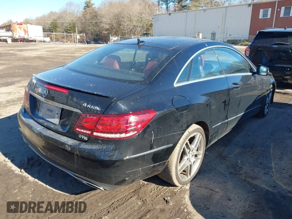 2014 Mercedes-Benz E-Class E 350 with VIN WDDKJ8JB6EF264225, listed as a IAAI auction lot 41422347 with 123,408 mi miles. Bid and sale history available at carsss.com. Image 4.