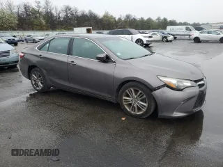2015 Toyota Camry XLE z VIN 4T1BF1FK4FU985826, wystawiony jako Copart lot #55783835 z przebiegiem 214 790 mil mil oraz Czysty tytuł • Clean title. Historia ofert i sprzedaży dostępna na DreamBid. Obrazek 4.