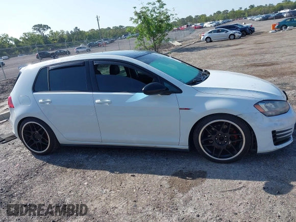 2015 Volkswagen Golf GTI SE with VIN 3VW5T7AU9FM003358, listed as a IAAI auction lot 41933772 with 99,303 mi miles. Bid and sale history available at carsss.com. Image 13.