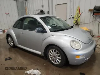 2004 Volkswagen New Beetle Coupe GLS with VIN 3VWCK31C14M422571, listed as a Copart auction lot 83381244 with 126,973 mi miles and Non Repairable. Bid and sale history available at carsss.com. Image 4.