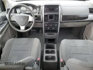 2010 Dodge Grand Caravan SXT z VIN 2D4RN5D12AR354539, wystawiony jako Copart lot #53935695 z przebiegiem 157 100 mil mil oraz Czysty tytuł • Clean title. Historia ofert i sprzedaży dostępna na DreamBid. Obrazek 8.