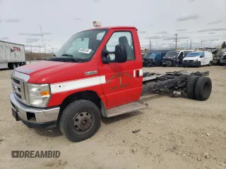 2016 Ford Econoline Commercial with VIN 1FDXE4FSXGDC47802, listed as a Copart auction lot 49002405 with 125,108 mi miles and Clean Title. Bid and sale history available at carsss.com. Image 1.