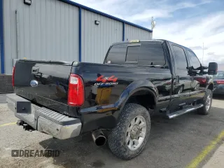 2008 Ford F-350 XL with VIN 1FTSW31R08EB49836, listed as a Copart auction lot 50915895 with 273,563 mi miles and Salvage Title. Bid and sale history available at DreamBid. Image 3.