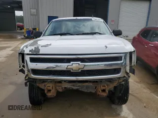 2011 Chevrolet Silverado 1500 LT with VIN 3GCPKSE30BG311997, listed as a Copart auction lot 53735135 with 293,980 mi miles and Clean Title. Bid and sale history available at DreamBid. Image 5.