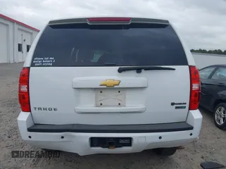 2012 Chevrolet Tahoe LS z VIN 1GNSKAE00CR283377, wystawiony jako IAAI lot #41848535 z przebiegiem Nie podano mil oraz . Historia ofert i sprzedaży dostępna na DreamBid. Obrazek 17.