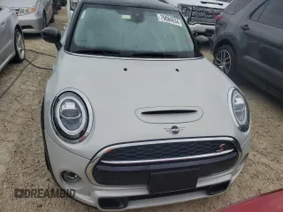 2021 MINI Hardtop 4 Door Cooper S with VIN WMWXU9C0XM2P38902, listed as a Copart auction lot 79684634 with Not provided miles and Non repairable. Bid and sale history available at DreamBid. Image 5.