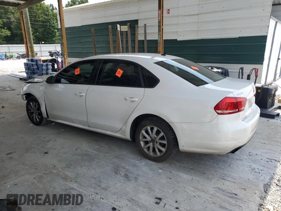 2012 Volkswagen Passat S с VIN 1VWAP7A30CC037230, выставлен на аукционе Copart как лот 62407865 с пробегом 161 242 миль миль и Списание • Salvage title. История ставок и продаж доступна на DreamBid. Изображение 2.