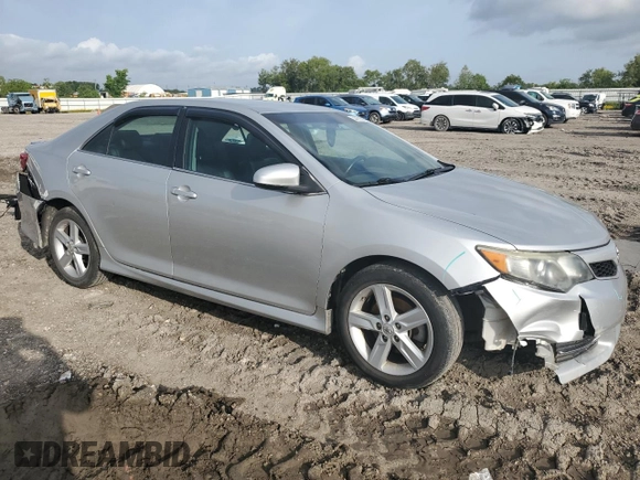 2012 Toyota Camry L with VIN 4T1BF1FK3CU200465, listed as a Copart auction lot 54472855 with 139,705 mi miles and Salvage Title. Bid and sale history available at carsss.com. Image 4.
