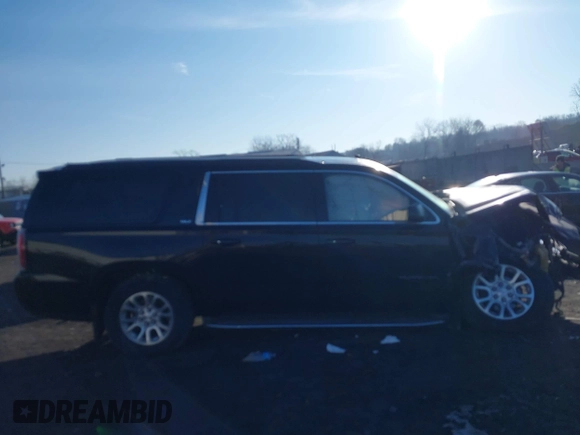 2015 GMC Yukon XL SLT with VIN 1GKS2HKC8FR154330, listed as a IAAI auction lot 41650106 with 268,056 mi miles. Bid and sale history available at carsss.com. Image 13.