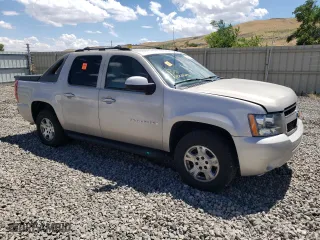 2007 Chevrolet Avalanche LT w/1LT with VIN 3GNEK12347G100855, listed as a Copart auction lot 64149924 with 203,929 mi miles and Salvage Title. Bid and sale history available at carsss.com. Image 4.