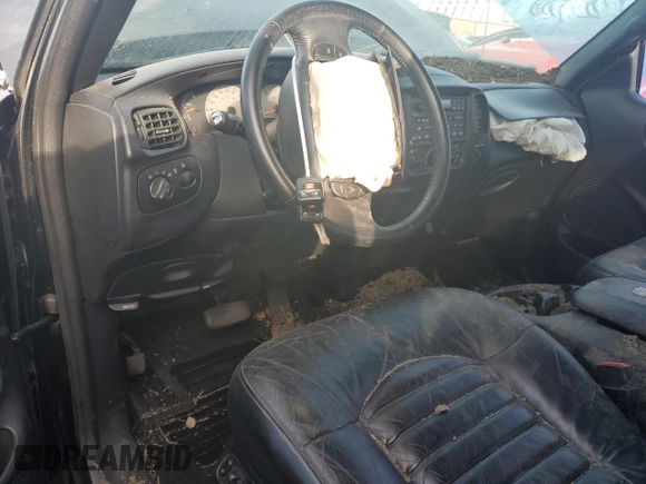 2000 Ford F-150 XL z VIN 2FTRX07L6YCB09652, wystawiony jako Copart lot #44827725 z przebiegiem Nie podano mil oraz Szkoda całkowita • Salvage title. Historia ofert i sprzedaży dostępna na DreamBid. Obrazek 8.