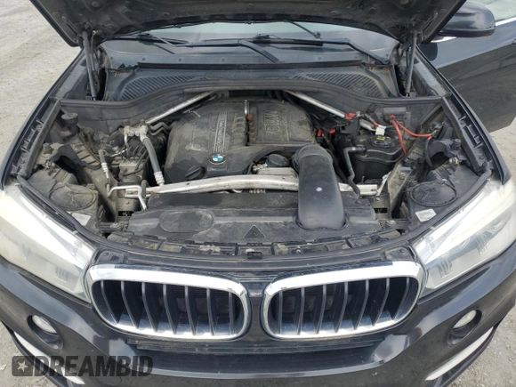 2014 BMW X5 sDrive35i z VIN 5UXKR2C57E0H33527, wystawiony jako Copart lot #54833785 z przebiegiem 197 510 mil mil oraz Czysty tytuł • Clean title. Historia ofert i sprzedaży dostępna na DreamBid. Obrazek 12.