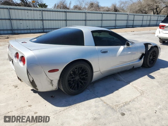 2000 Chevrolet Corvette with VIN 1G1YY22G6Y5127716, listed as a Copart auction lot 47095225 with 168,085 mi miles and Salvage Title. Bid and sale history available at carsss.com. Image 3.