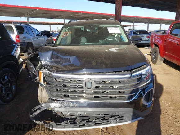 2024 Volkswagen Atlas SE with VIN 1V2LR2CA4RC505410, listed as a IAAI auction lot 41513445 with 18,647 mi miles and . Bid and sale history available at DreamBid. Image 12.