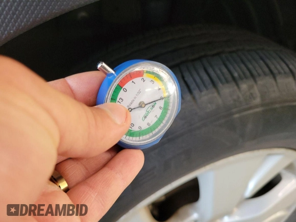 2023 Subaru Ascent Premium with VIN 4S4WMAAD7P3402687, listed as a IAAI auction lot 42723530 with 24,339 mi miles and . Bid and sale history available at DreamBid. Image 5.