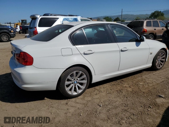 2011 BMW 3 Series 328i xDrive with VIN WBAPK5G55BNN28370, listed as a Copart auction lot 53130265 with Not Provided miles and Salvage Title. Bid and sale history available at carsss.com. Image 3.