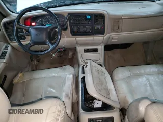 2001 Chevrolet Suburban LS with VIN 1GNFK16T71J274858, listed as a Copart auction lot 41432605 with 215,844 mi miles and Salvage Title. Bid and sale history available at carsss.com. Image 8.