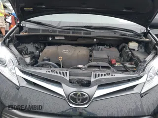 2019 Toyota Sienna XLE Auto Access Seat with VIN 5TDYZ3DC2KS977512, listed as a IAAI auction lot 42437255 with 41,877 mi miles and . Bid and sale history available at DreamBid. Image 10.