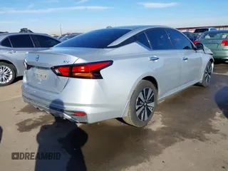 2019 Nissan Altima 2.5 SV with VIN 1N4BL4DV9KC178879, listed as a IAAI auction lot 41611524 with 71,051 mi miles. Bid and sale history available at carsss.com. Image 4.
