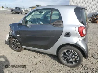 2016 Smart fortwo Passion z VIN WMEFJ5DA1GK064460, wystawiony jako Copart lot #71034744 z przebiegiem 23 797 mil mil oraz Szkoda całkowita • Salvage title. Historia ofert i sprzedaży dostępna na DreamBid. Obrazek 2.
