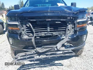 2018 Chevrolet Silverado 1500 LT with VIN 3GCUKREC7JG544365, listed as a IAAI auction lot 42055441 with 57,832 mi miles. Bid and sale history available at carsss.com. Image 6.