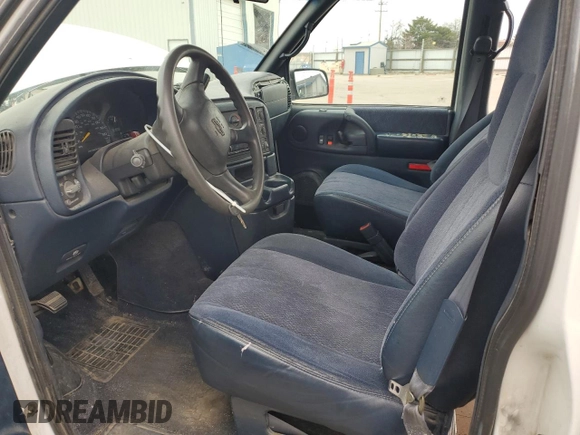 2000 Chevrolet Astro with VIN 1GNEL19W7YB206577, listed as a Copart auction lot 50245365 with Not Provided miles and Salvage Title. Bid and sale history available at carsss.com. Image 7.